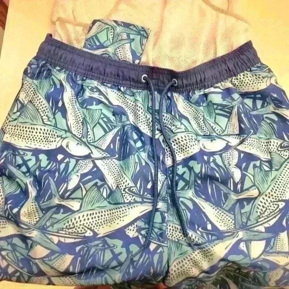 Vineyard Vines Swim Shorts Mens XS Board Trunks Blue Fish Lined Beach Fi… - Picture 8 of 11